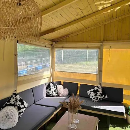 Splav Dunavski San, Floating House Botel